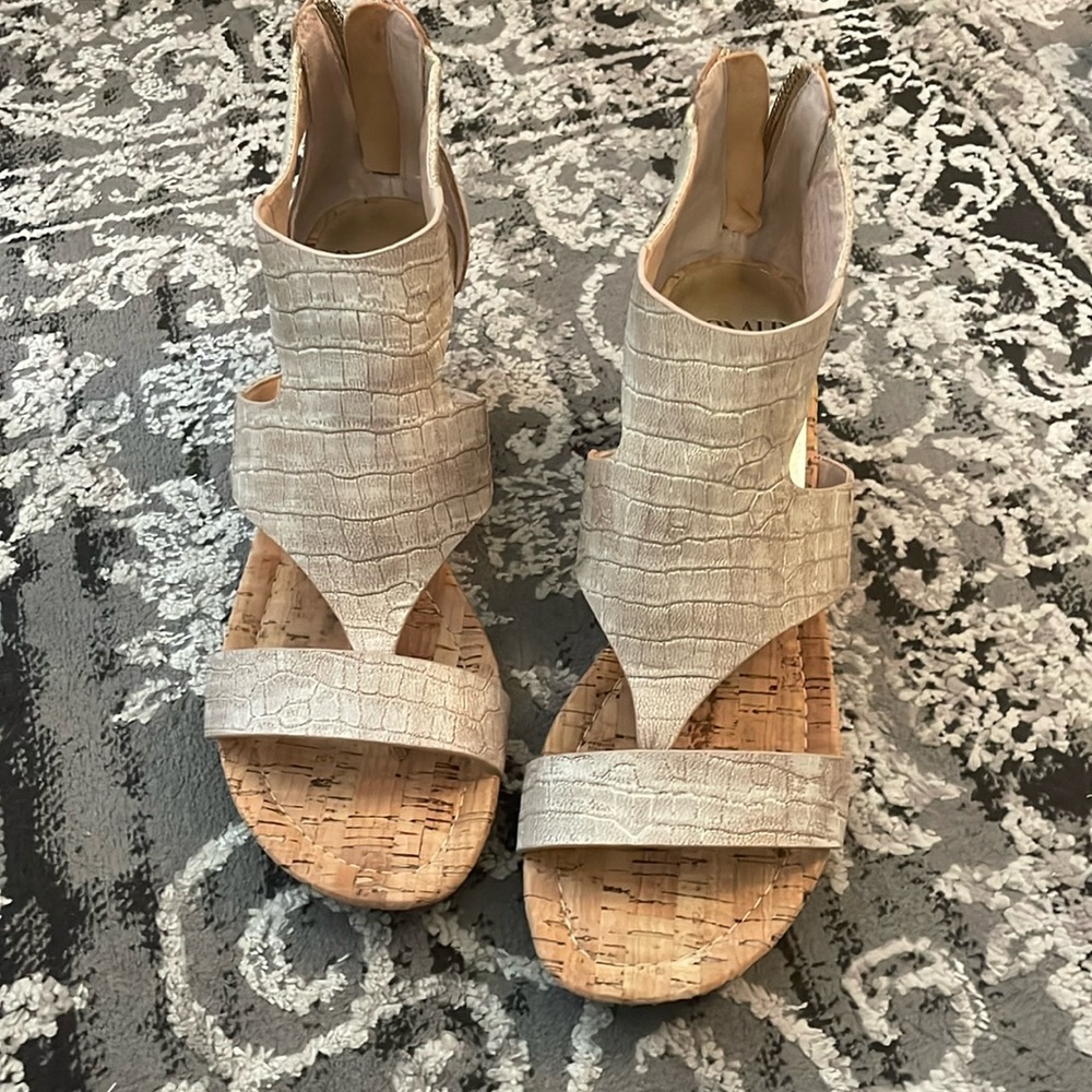 Donald J. Pliner Cream Tan Wedge Sandals